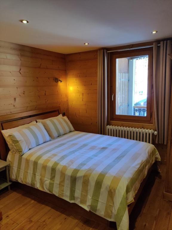 Spacious Ski Chalet In Traditional French Village, Sleeps 8, Four Star With Fibre Broadband Абонданс Екстериор снимка