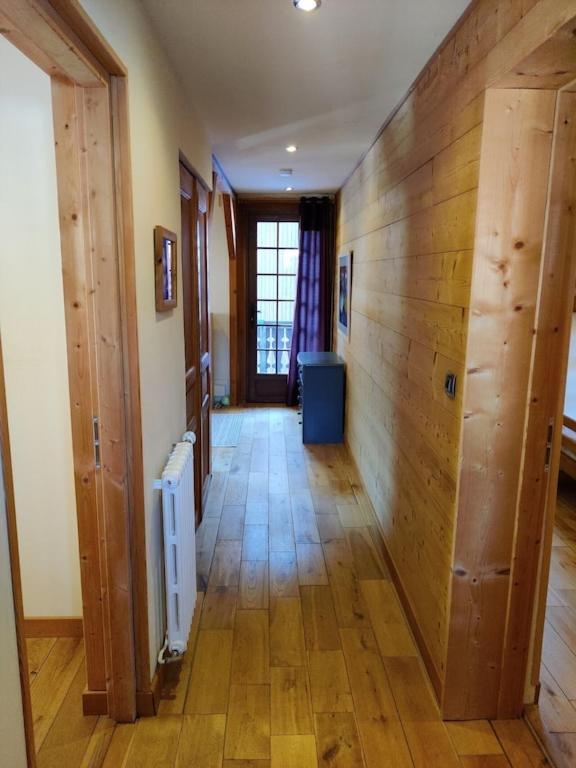Spacious Ski Chalet In Traditional French Village, Sleeps 8, Four Star With Fibre Broadband Абонданс Екстериор снимка