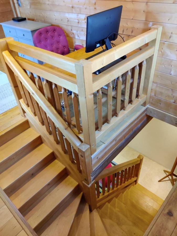 Spacious Ski Chalet In Traditional French Village, Sleeps 8, Four Star With Fibre Broadband Абонданс Екстериор снимка