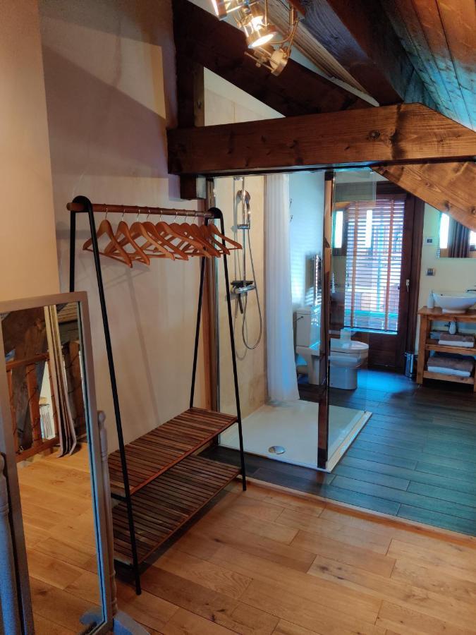 Spacious Ski Chalet In Traditional French Village, Sleeps 8, Four Star With Fibre Broadband Абонданс Екстериор снимка