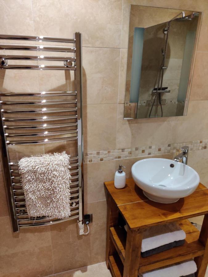 Spacious Ski Chalet In Traditional French Village, Sleeps 8, Four Star With Fibre Broadband Абонданс Екстериор снимка
